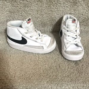 Toddler boys Nike blazers size 8C